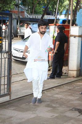 Bollywood Celebs at prayer meet of Shraddha Kapoor's maternal grand father