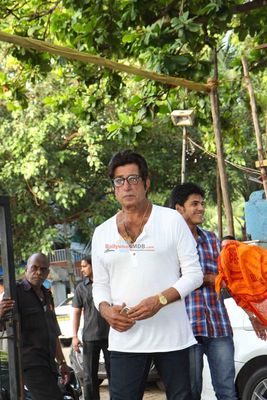 Bollywood Celebs at prayer meet of Shraddha Kapoor's maternal grand father