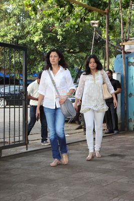Bollywood Celebs at prayer meet of Shraddha Kapoor's maternal grand father