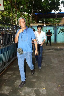 Bollywood Celebs at prayer meet of Shraddha Kapoor's maternal grand father