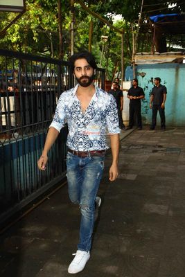 Bollywood Celebs at prayer meet of Shraddha Kapoor's maternal grand father