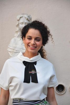 Imran Khan and Kangana Ranaut at film 'Katti Batti' promotions