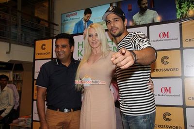 Siddharth Malhotra Launches Fitness Trainer Marika Johansson's Book 'Healthy Kitchen'