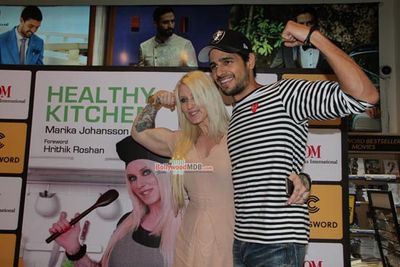 Siddharth Malhotra Launches Fitness Trainer Marika Johansson's Book 'Healthy Kitchen'