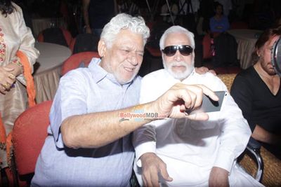 Kader Khan, Om Puri at the trailer launch of film 'Hogaya Dimaagh Ka Dahi'