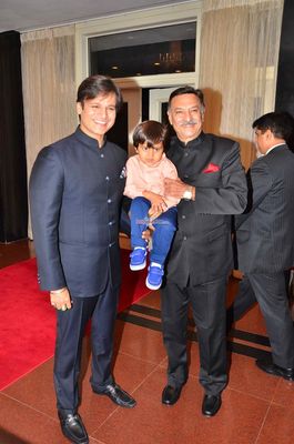 Vivek Oberoi & Ranbir Kapoor at Set Beautiful Free Event at Trident