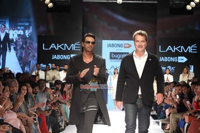 Arjun Rampal showcases a creation by designer Bugatti during Lakme Fashion Week Winter/Festive 2015