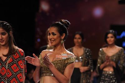 Malaika Arora Khan walks the ramp for designer Arpita Mehta show at LFW Winter Festive 2015