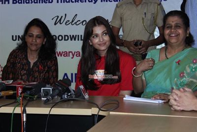 Aishwarya Rai Bachchan visits Cooper Hospital on World Aids Day