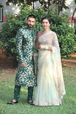 Stars during the promotion of film 'Bajirao Mastani' on the sets of Colors TV serial Swaragini