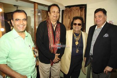 Singer Amit Kumar with eminent personas at the function celebrating 50 years of his musical career