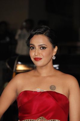 Bollywood Celebs at the 60th Britannia Filmfare Awards 2014