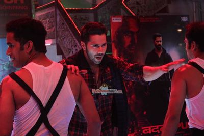 Varun Dhawan promotes film 'Badlapur' on TV Series CID sets