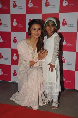 Bollywood Celebs at 3rd Annual Charity Fundraiser Art Exhibition for Cancer Diagnosed Children