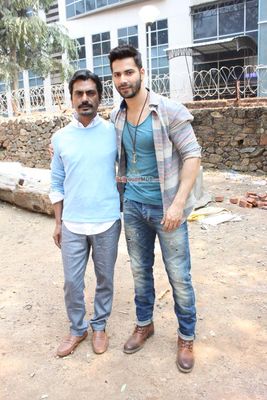 Varun Dhawan and Nawazuddin Siddiqui promote 'Badlapur' on Savdhaan India TV Show