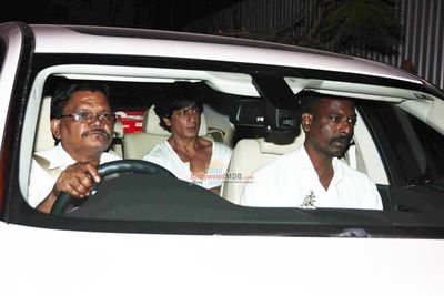Shah Rukh Khan, Sonu Sood, Danny Denzongpa at the funeral of Danny's Manager