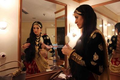 Jesse Randhawa and Varsha Usgaonkar perform with Sandip Soparkar at a dance performance