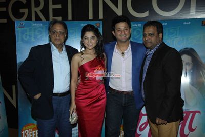 Sonalee Kulkarni, Swapnil Joshi, Prarthana Behere at Marathi film 'Mitwaa' premiere