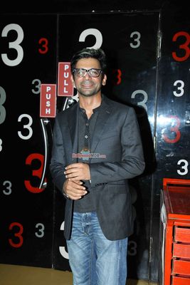 Sonalee Kulkarni, Swapnil Joshi, Prarthana Behere at Marathi film 'Mitwaa' premiere