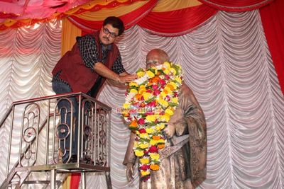 Bollywood & TV Celebs celebrate Father of Indian Cinema Dadasaheb Phalke's 71st death anniversary