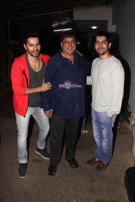 Tabu among Bolly Celebs at special screening of film 'Badlapur'