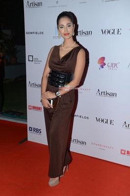 Sonam Kapoor, Malaika Arora Khan, Akshara Haasan at the 'The Artisan Jewellery Design Awards 2014'
