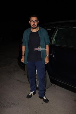 Varun Dhawan interacts with fans and promotes his film 'Badlapur'