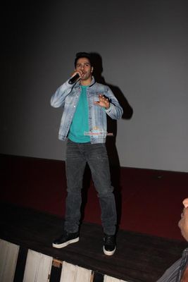 Varun Dhawan interacts with fans and promotes his film 'Badlapur'