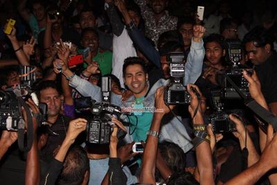 Varun Dhawan interacts with fans and promotes his film 'Badlapur'