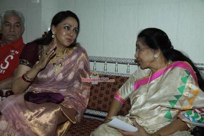 Hema Malini, Asha Bhosle, Pandit Jasraj at a devotional Album and Book Launch