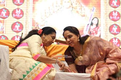 Hema Malini, Asha Bhosle, Pandit Jasraj at a devotional Album and Book Launch