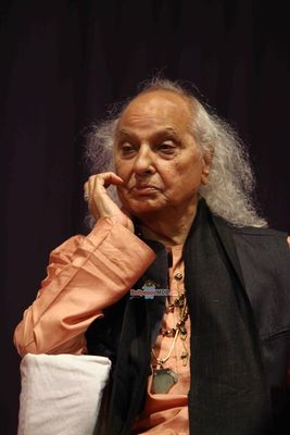 Hema Malini, Asha Bhosle, Pandit Jasraj at a devotional Album and Book Launch