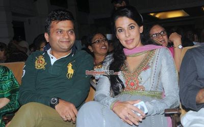 Kajal Aggarwal, Pooja Bedi and Aneel Murarka Felicitate School Children for NGO Alert India in Mumbai
