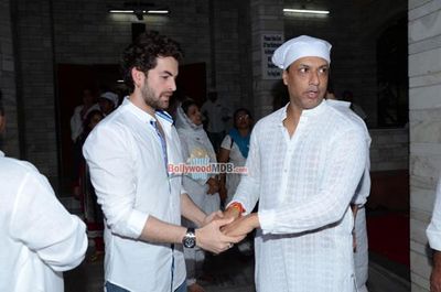 Kangana Ranaut, Neil Nitin Mukesh among Bollywood celebs at condolence meet of Madhur Bhandarkar's Mother