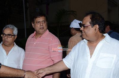 Kangana Ranaut, Neil Nitin Mukesh among Bollywood celebs at condolence meet of Madhur Bhandarkar's Mother