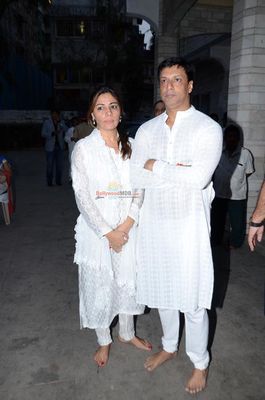 Kangana Ranaut, Neil Nitin Mukesh among Bollywood celebs at condolence meet of Madhur Bhandarkar's Mother