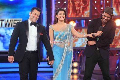 Arjun Rampal and Jacqueline Fernandez at the promotion of film 'Roy' on the sets Big Boss Season 8