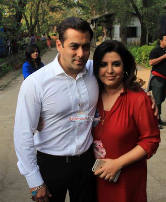 Arjun Rampal and Jacqueline Fernandez at the promotion of film 'Roy' on the sets Big Boss Season 8