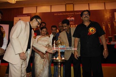 Bollywood Celebs at All India Achievers Awards 2015