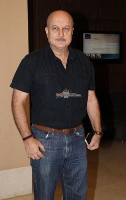 Aishwarya Rai, Irrfan Khan, Shabana Azmi, Anupam Kher, Atul Kulkarni at film 'Jazbaa' Script Reading