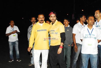 The Standard Chartered Mumbai Marathon 2015 witnesses the presence of many Bollywood Celebrities