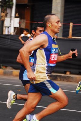 The Standard Chartered Mumbai Marathon 2015 witnesses the presence of many Bollywood Celebrities