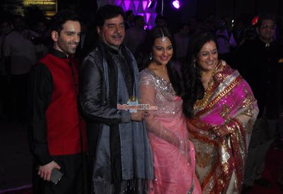 Bollywood Celebs and Politicians at Shatrughan Sinha's son Kush Sinha's wedding reception