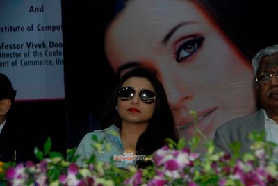 Mumbai University felicitates Rani Mukherjee and Prem Chopra