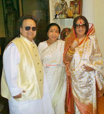 Bollywood Celebs at Bappi Lahiri's Saraswati Puja at his residence