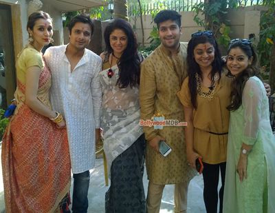 Bollywood Celebs at Bappi Lahiri's Saraswati Puja at his residence