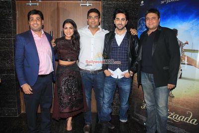 Huma Qureshi, Ayushman Khurana, Pallavi Sharda, Anjana Sukhani at film 'Hawaizaada' special screening