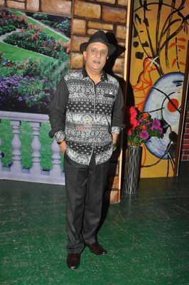 Bollywood celebs at the success celebration of Rajesh Puri's  play 'Sab Golmaal Hai'
