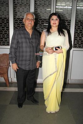 Bollywood celebs at the success celebration of Rajesh Puri's  play 'Sab Golmaal Hai'