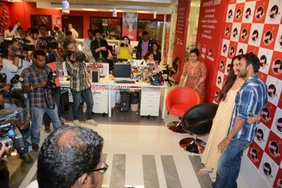 Ajay Devgn & Tabu at Fever 104 FM Studio to Promote 'Drishyam'
